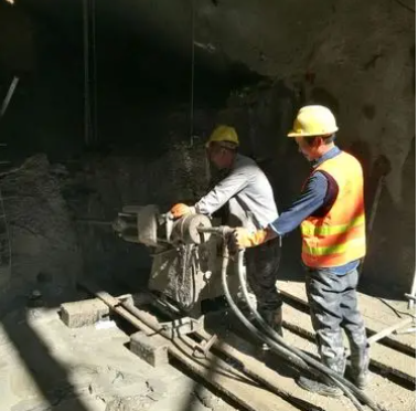 阿拉尔水下抗分散灌浆料特点 水下不分散注浆料介绍